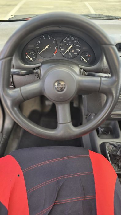 Opel corsa b 1.4 si