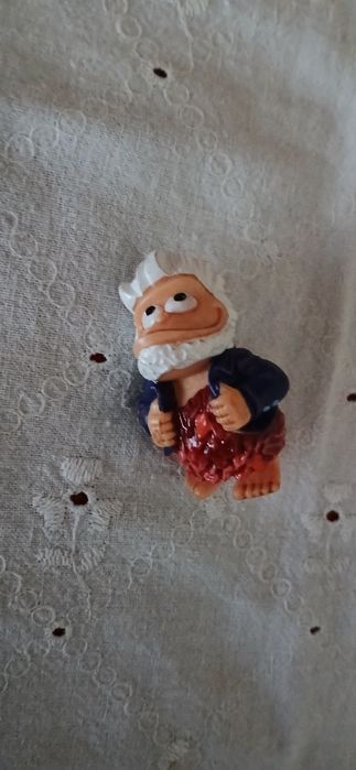 Miniatura Homens das Cavernas, antiga
