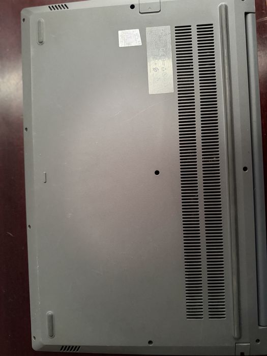 Sprzedam laptopa lenovo