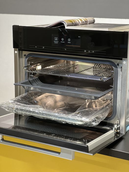 Духовка з пароваркою Miele DGC 7840. Компакат 45см. МаксФул. 23 рік