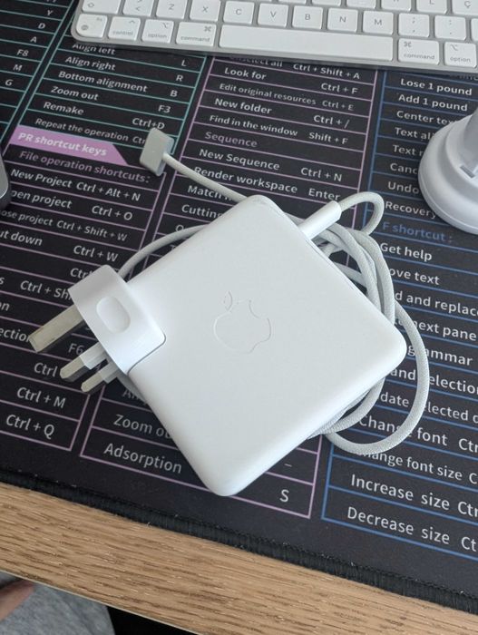 Apple M1 Pro 2021 - 14inch 1TB 16GB