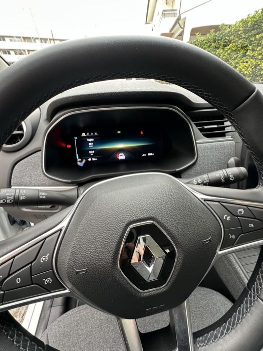 Renault zoe 2021 com apenas 9500 km