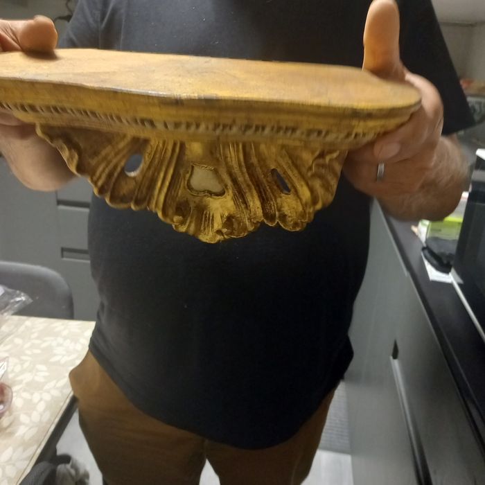 Vendo misula em talha dourada