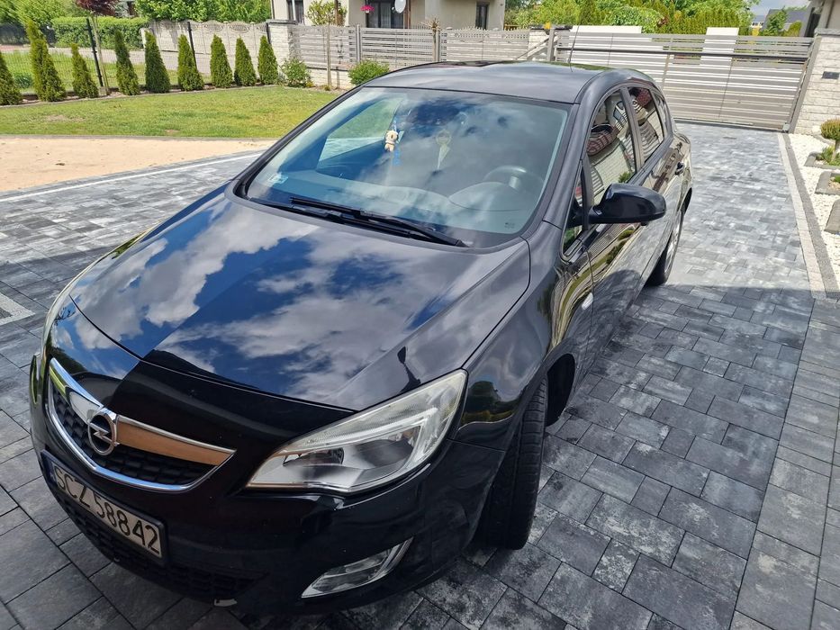 Opel Astra Opae Astra J 1.4 140 km lpg 5d hak