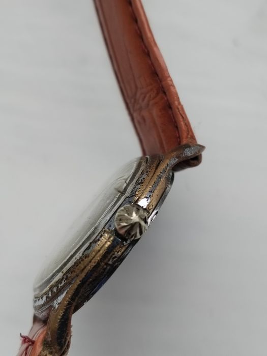 Часы наручные Bossinoer , Швейцарии. Старые. На ходу.