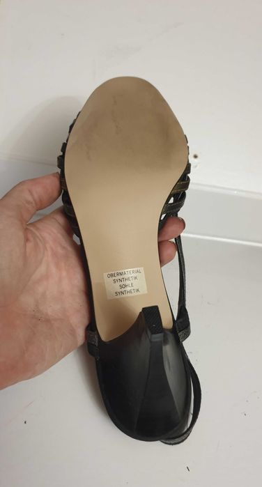 Вінтажні босоніжки з квіткою р. 38 Нові