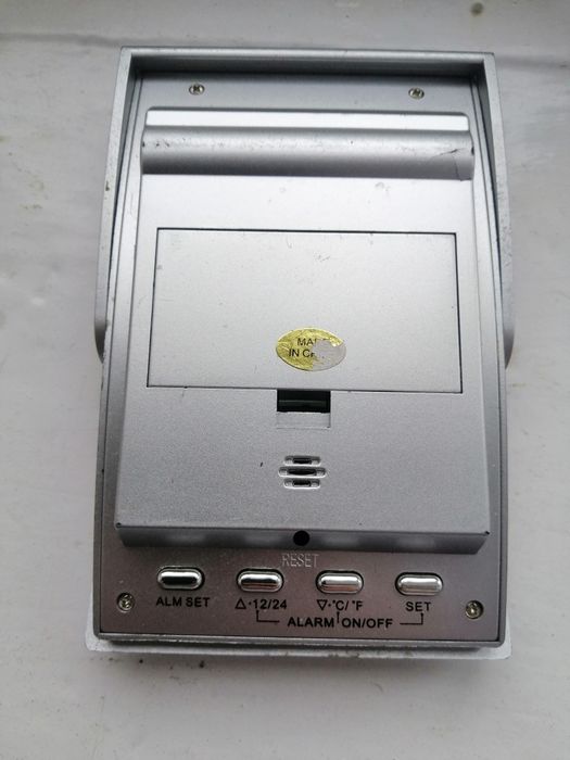 Часы электронные ASSISTANT AH-1036