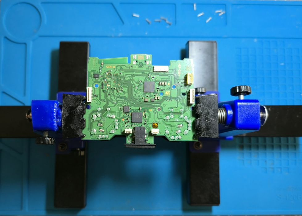 Naprawa wymiana w 1h analogów na TMR HALL 70zł pad DualSense PS5 XBOX