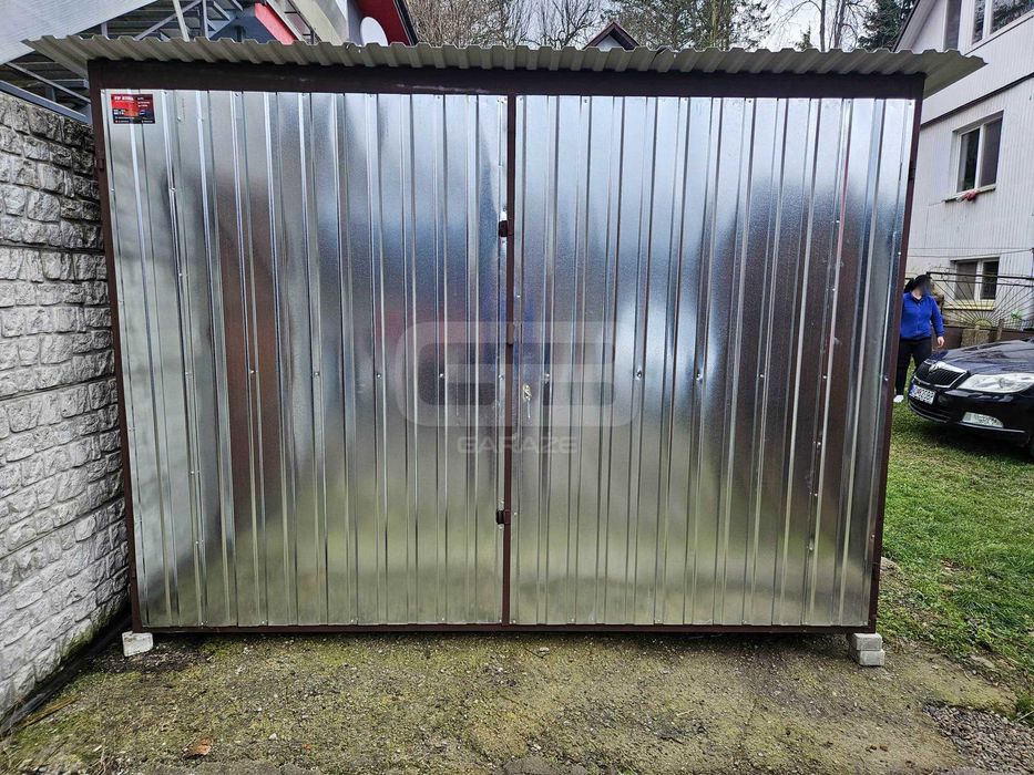 Garaż blaszany 3x5m - spad w tył - ocynk wolnostojący GB127