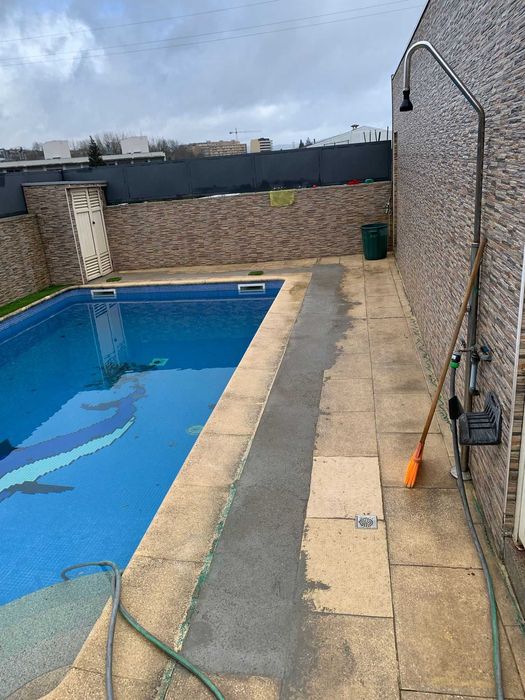 Pinturas / Pladur / Reparações Externa e Internas