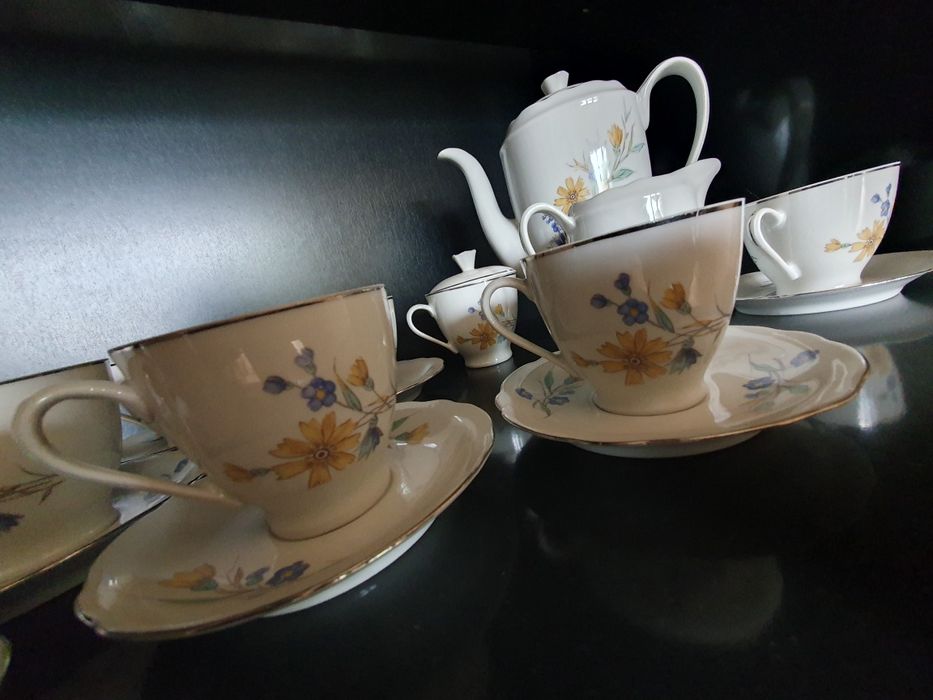 Komplet serwis kawowy  ćmielow do herbaty porcelana  zastawa