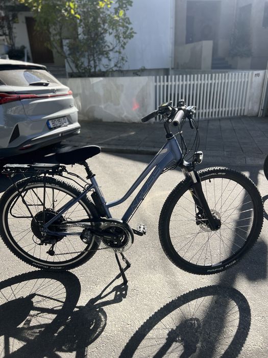 Bicicleta Kross com Kit Elétrico (Sem Bateria)