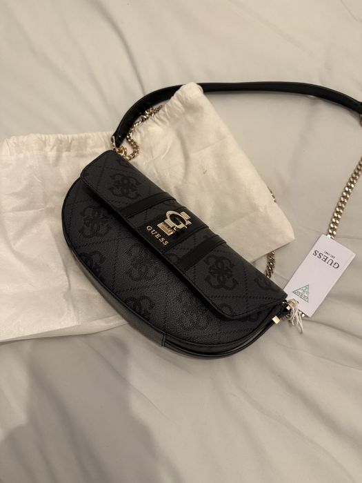 Mala da Guess nova, sem uso ,com etiqueta e saco