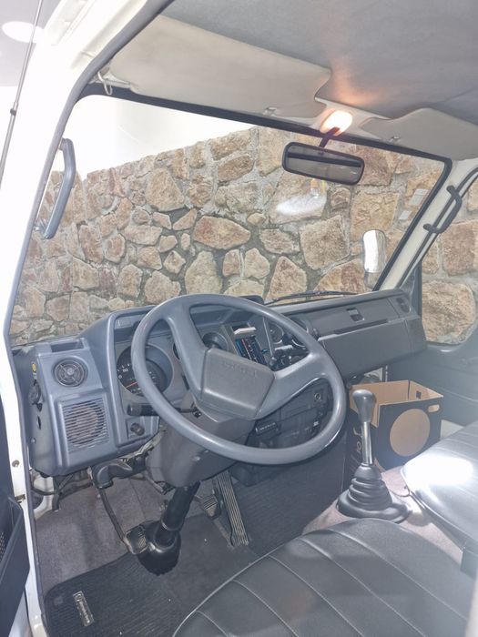 Toyota Dyna 150 Nacional 1995 de Caixa Fechada com Iluminação