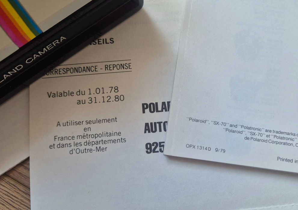 Polaroid 1000 Red Button - SX70