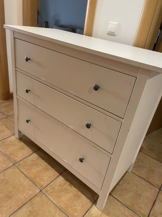 Comoda HEMNES Ikea