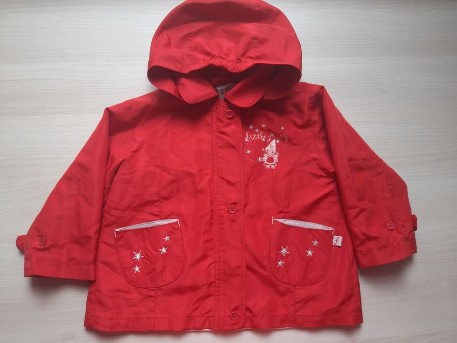 Продам ветровка-плащик на девочку рост 86 см