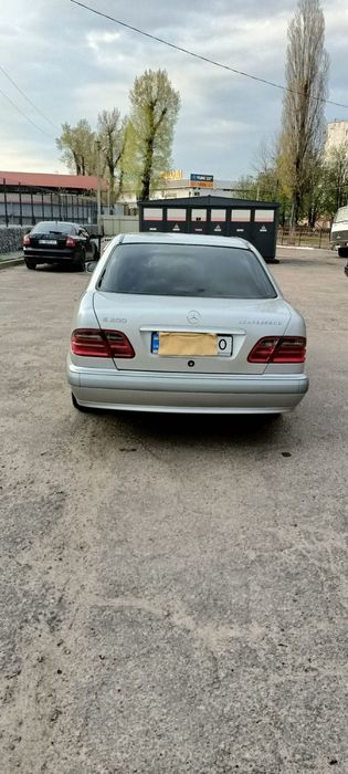Мерседес w210 2001 год
