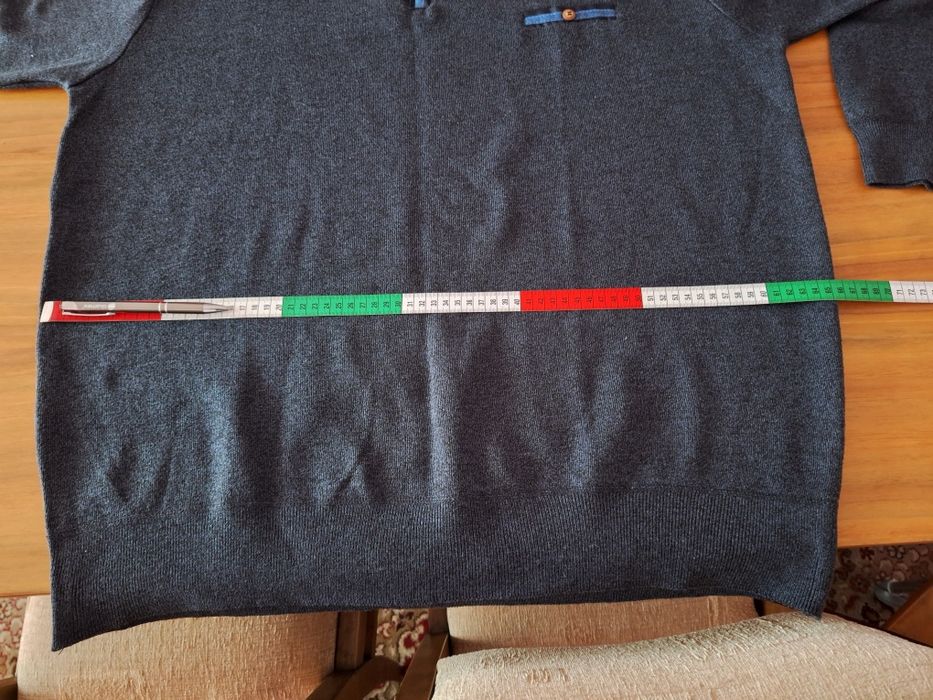 Sweter  męski   rozm.  6 XL ,  (nowy)