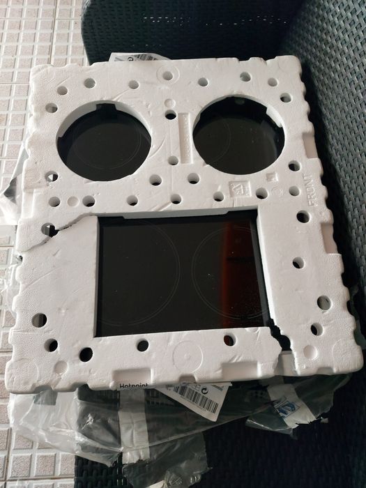 Vendo placa vitroceramica Hotpoint Ariston trifasica nova