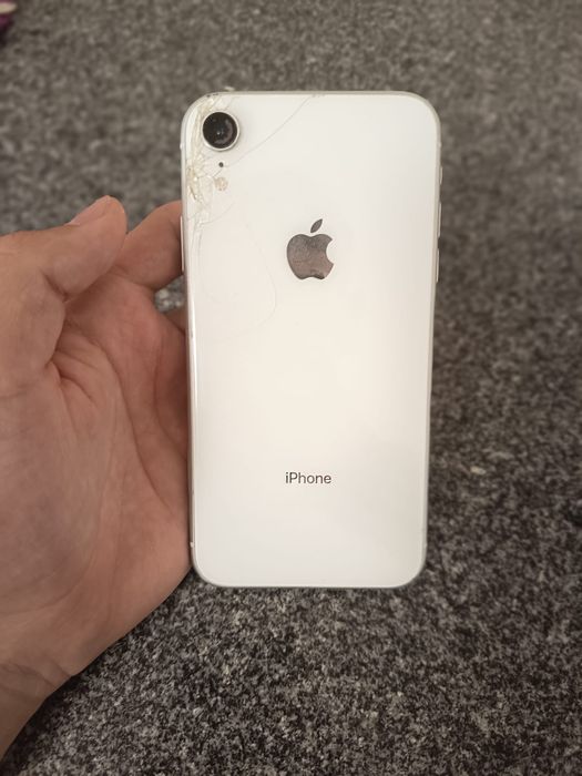 Iphone XR branco 64 gb