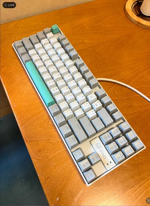 Teclado Mecânico 3inuS KEBOHUB EE01 + Hub USB-C/HDMI Integrado