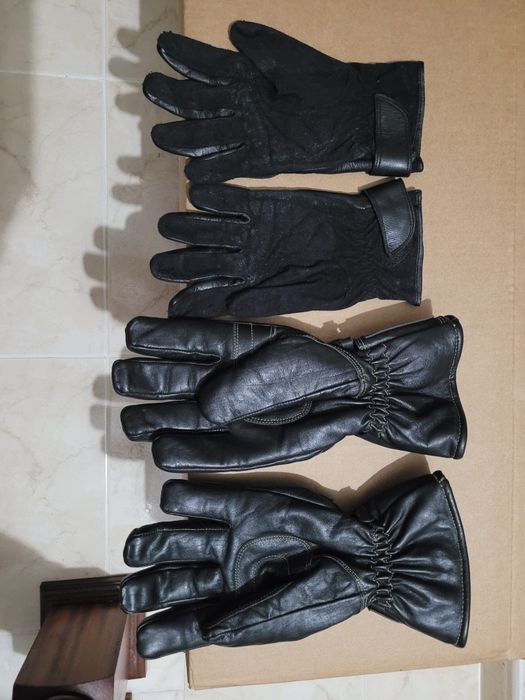 Casaco e 2 pares de luvas