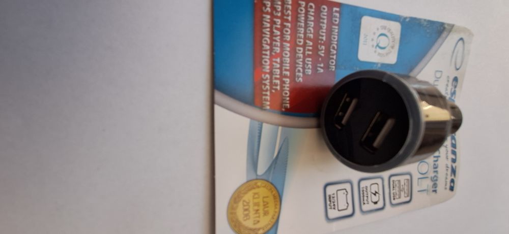 Ładowarka ESPERANZA samochodowa 2 x USB EZ107