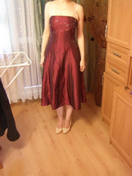 Sukienka na studniówkę lub wesele kolor bordo