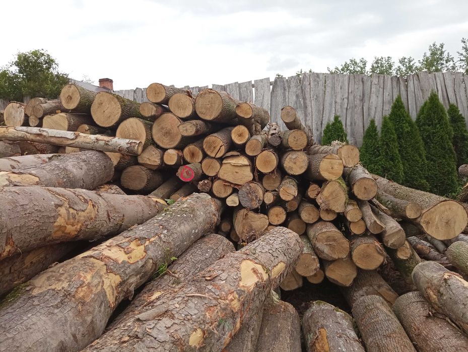 Drewno opałowe w wałkach