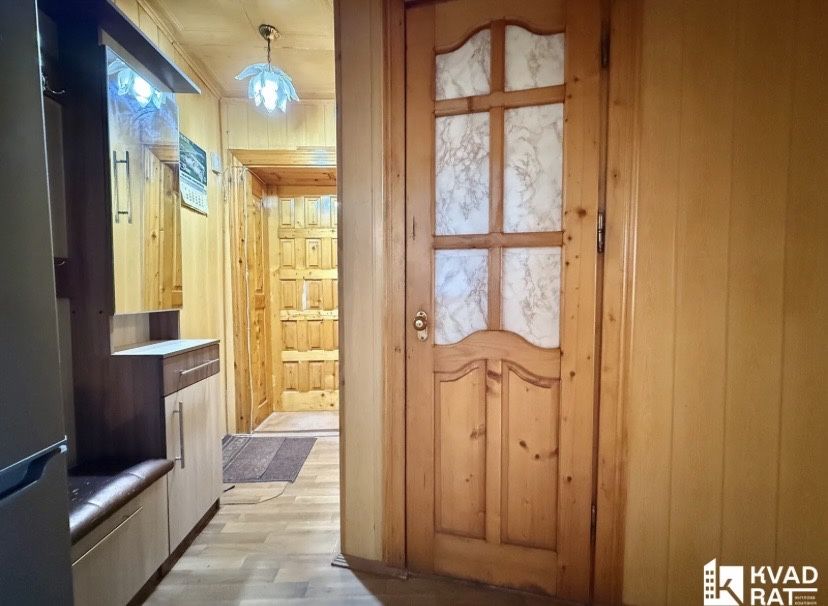 Продається світла 2 кімнатна квартира з індивідуальним опаленням