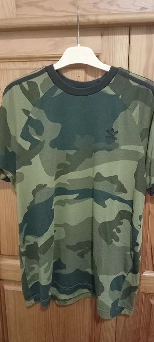 T-shirt adidas cor tropa