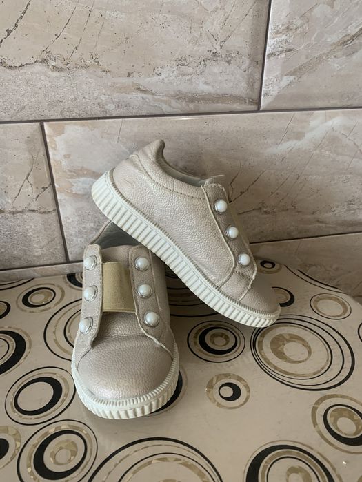 Шкіряні мокасини, кросовки