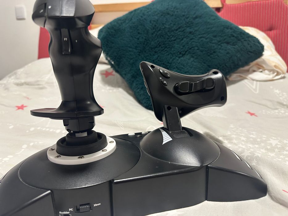 Thrustmaster T.Flight Hotas One para PC e Xbox – Excelente estado