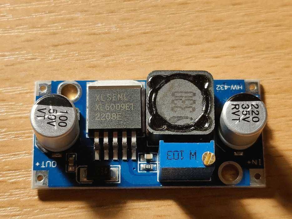 DC-DC Повышающий преобразователь XL6009 3,2V-35V 4A