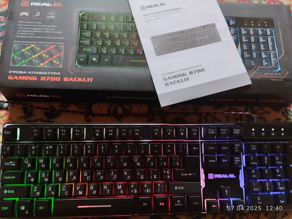 Продам игрова клавиатура.