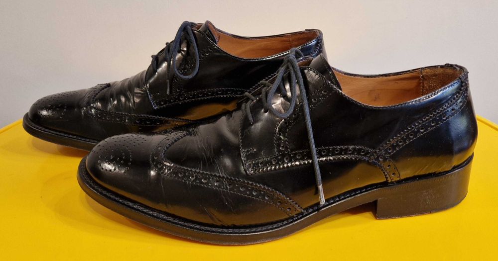 Męskie pantofle Brooksfield typu brogue. roz. 45