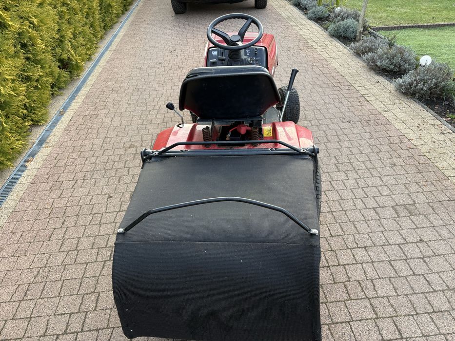 Traktorek z koszem MTD sinik 11,5hp