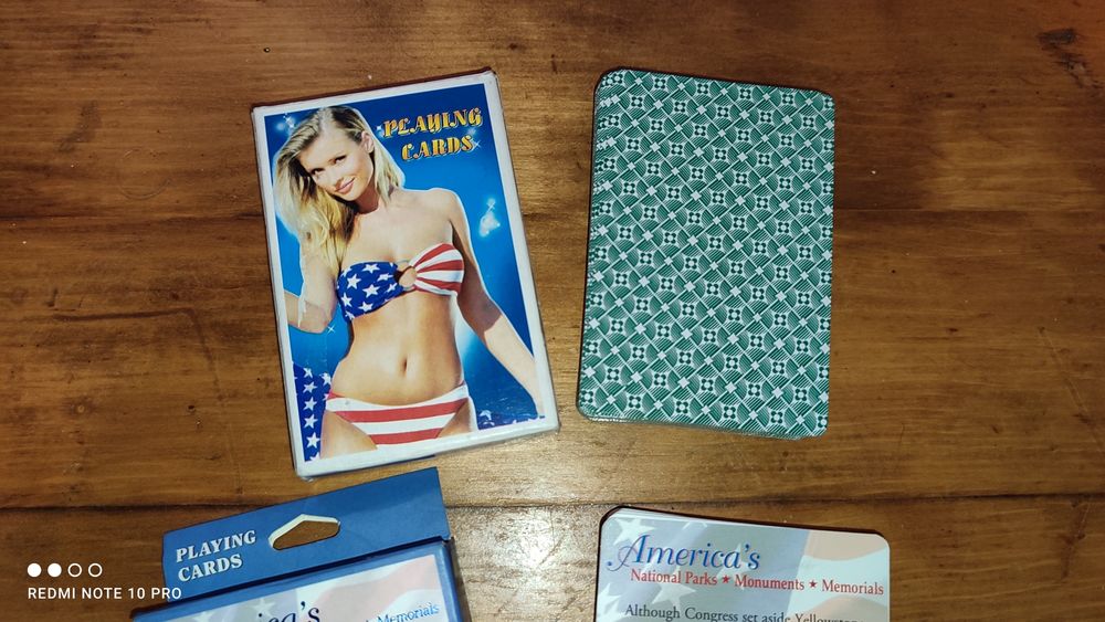 игральные карты.2 колоды