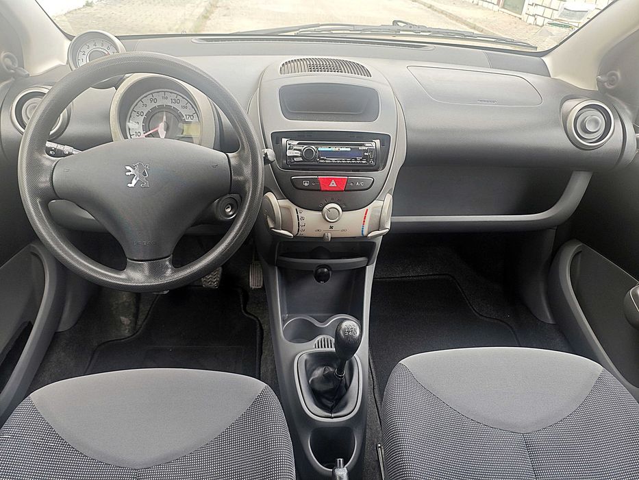 Peugeot 107 - 1.0 - A/C