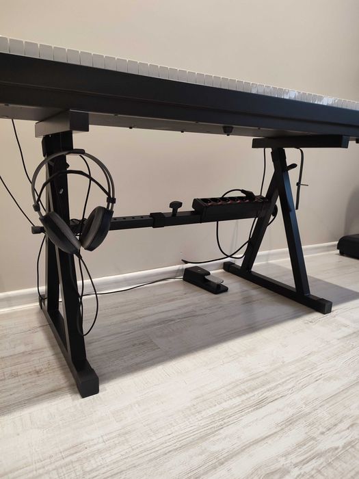 Statyw pianino keyboard