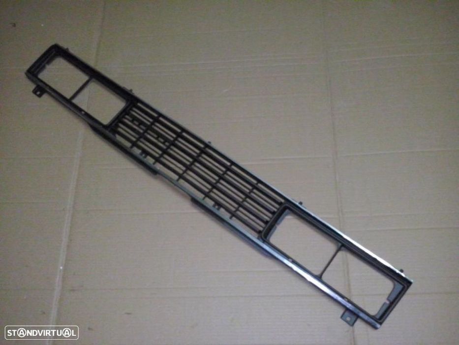 Grelha frontal Datsun Pickup 720 4v ( NOVA )