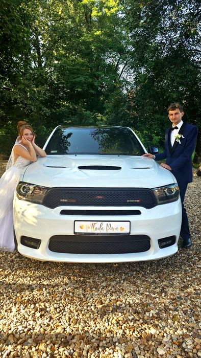 Wynajem auta do ślubu Dodge Challenger Durango