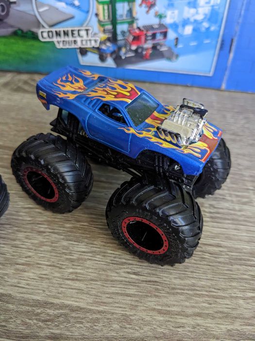 Машинки Hot Wheels Monster trucks