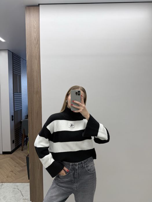 Calvin Klein светр