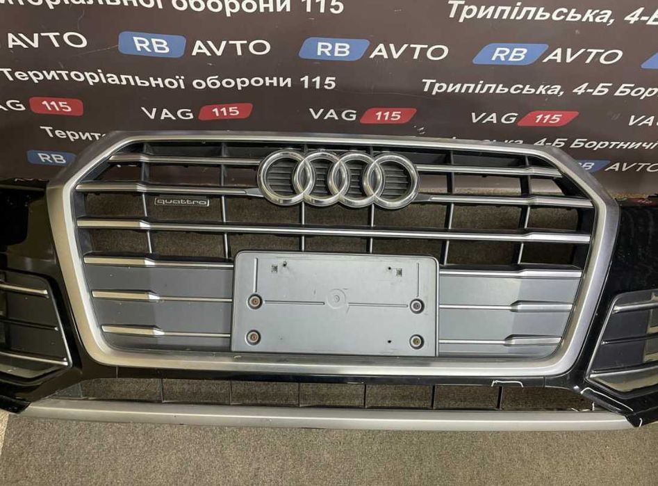 Бампер передний + омыватели. комплектный дефектний USA Audi Q5 80a
