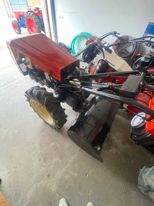 Motocultivador Valpadana 14cv c/AE com fresa usado
