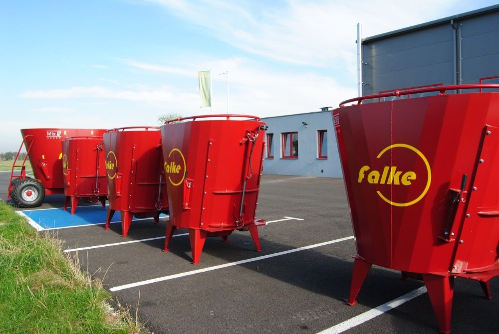 Wóz paszowy mini paszowóz FALKE Mini 2.5