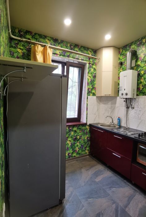 Продам 2к сталинку на улице Кутузова