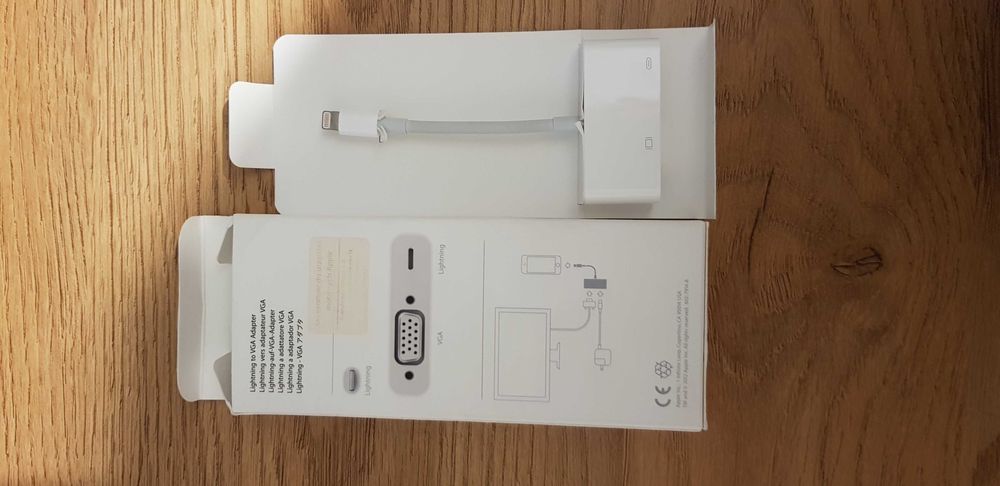 Adapter do iphone na wyjście VGA/ lighting to VGA adapter